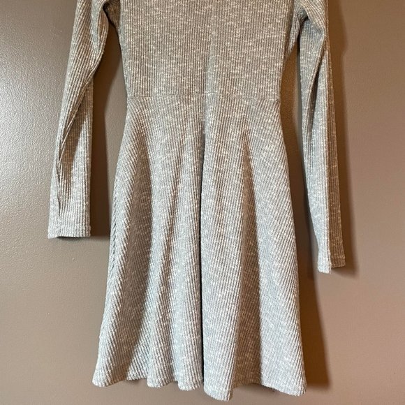 Urban Outfitters Grey Dress - Picture 3 of 4